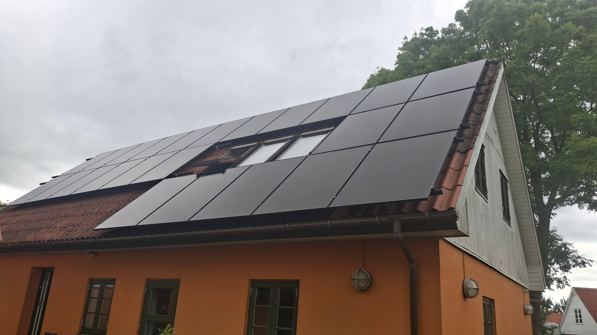 Solcelleanlæg på villa